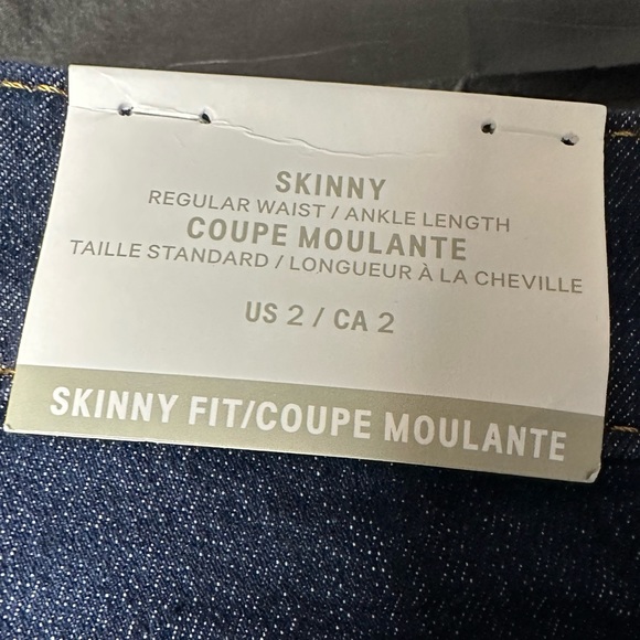 NWT H&M - Skinny Jeans Regular length Jeans - Picture 2 of 3